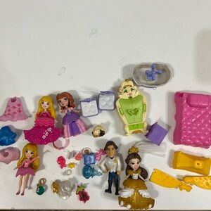 Disney princess mini dolls & accessories lot. Polly pocket size